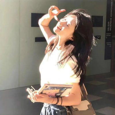 当年不肯嫁春风无端却被秋风误